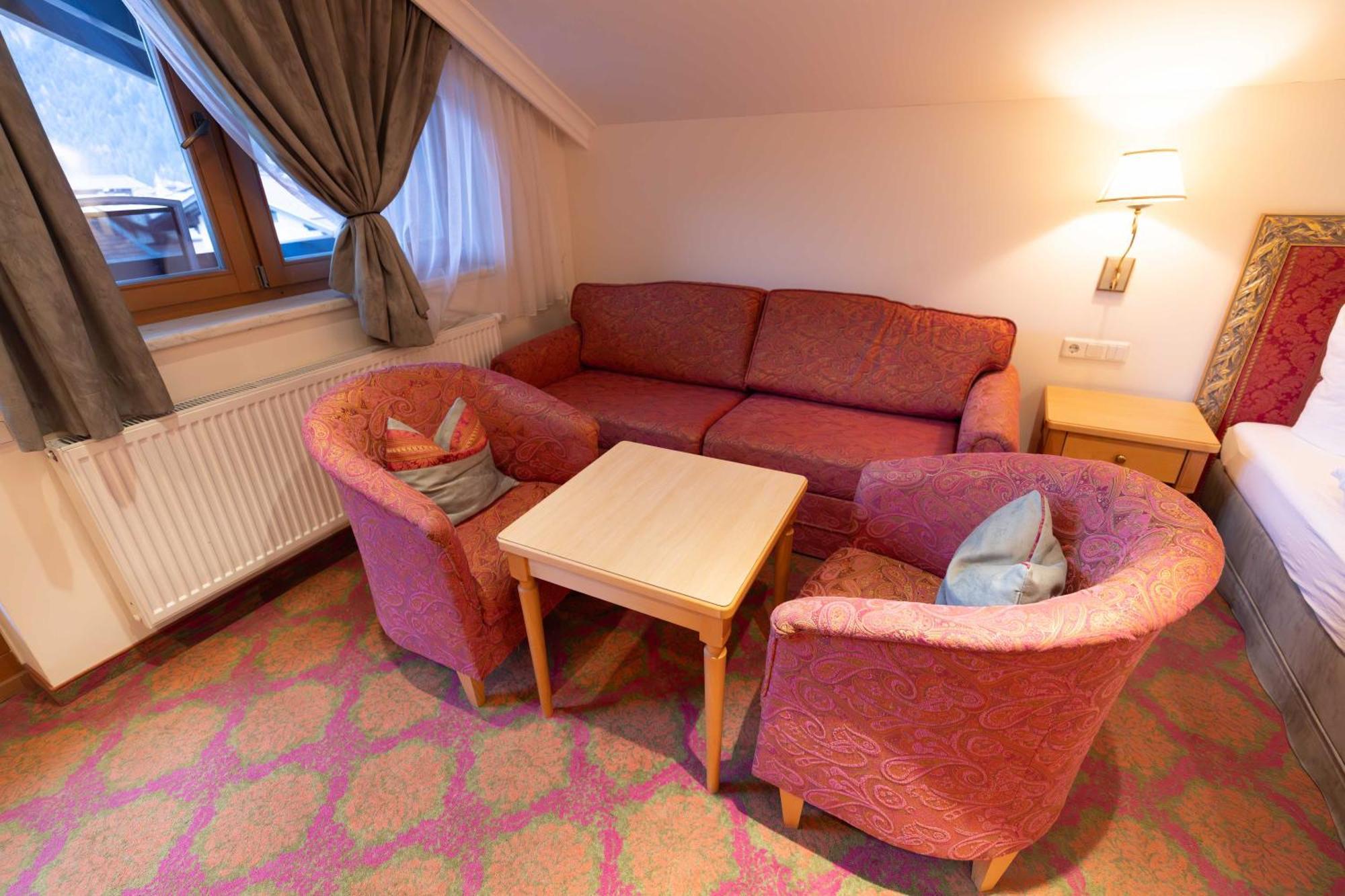 Heart Hotel Nordstern Майерхофен Екстериор снимка