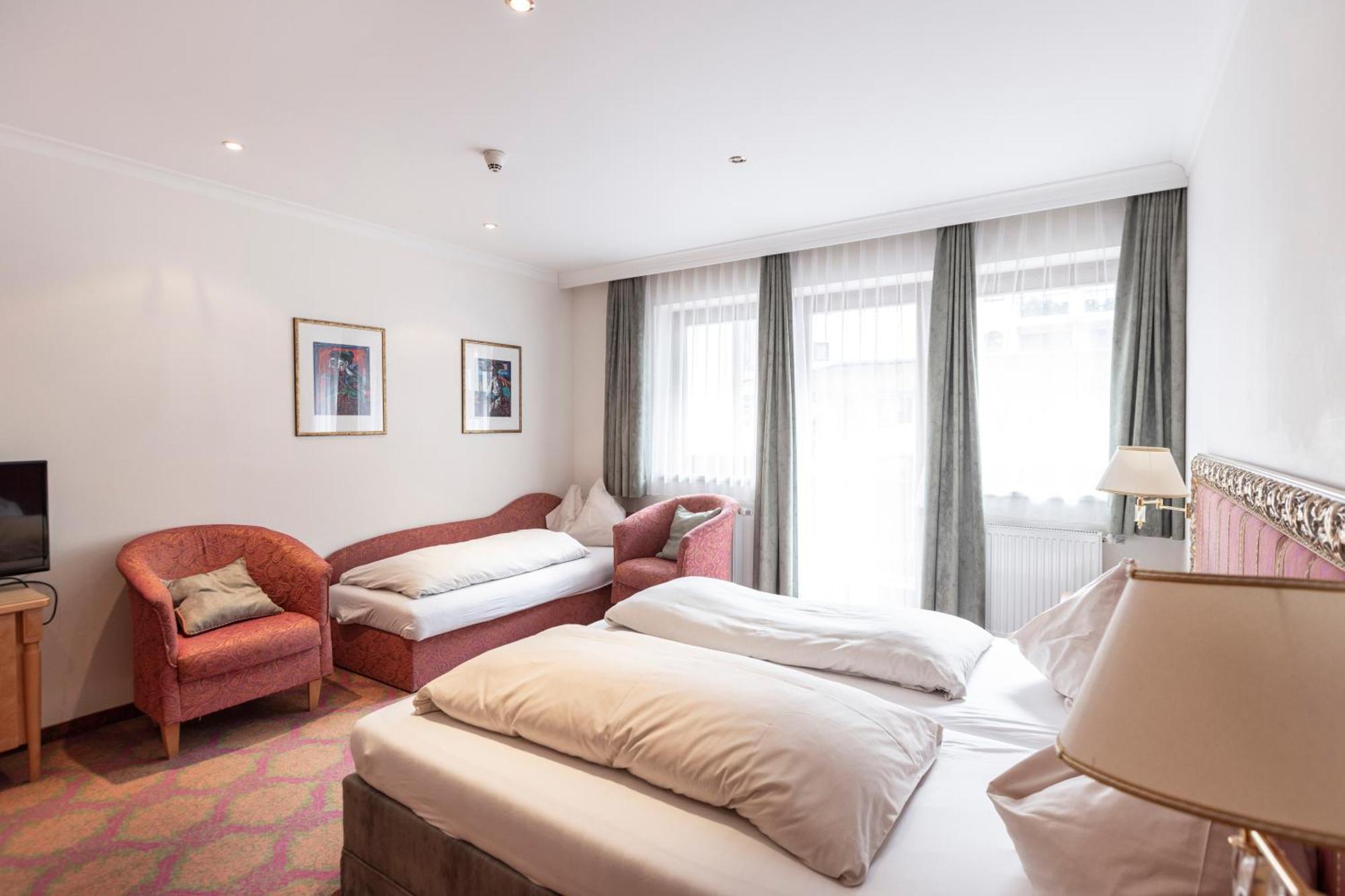 Heart Hotel Nordstern Майерхофен Екстериор снимка
