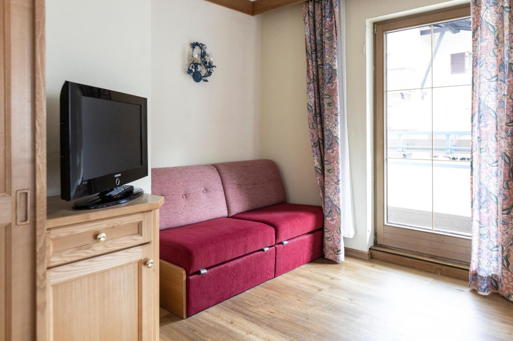 Heart Hotel Nordstern Майерхофен Екстериор снимка
