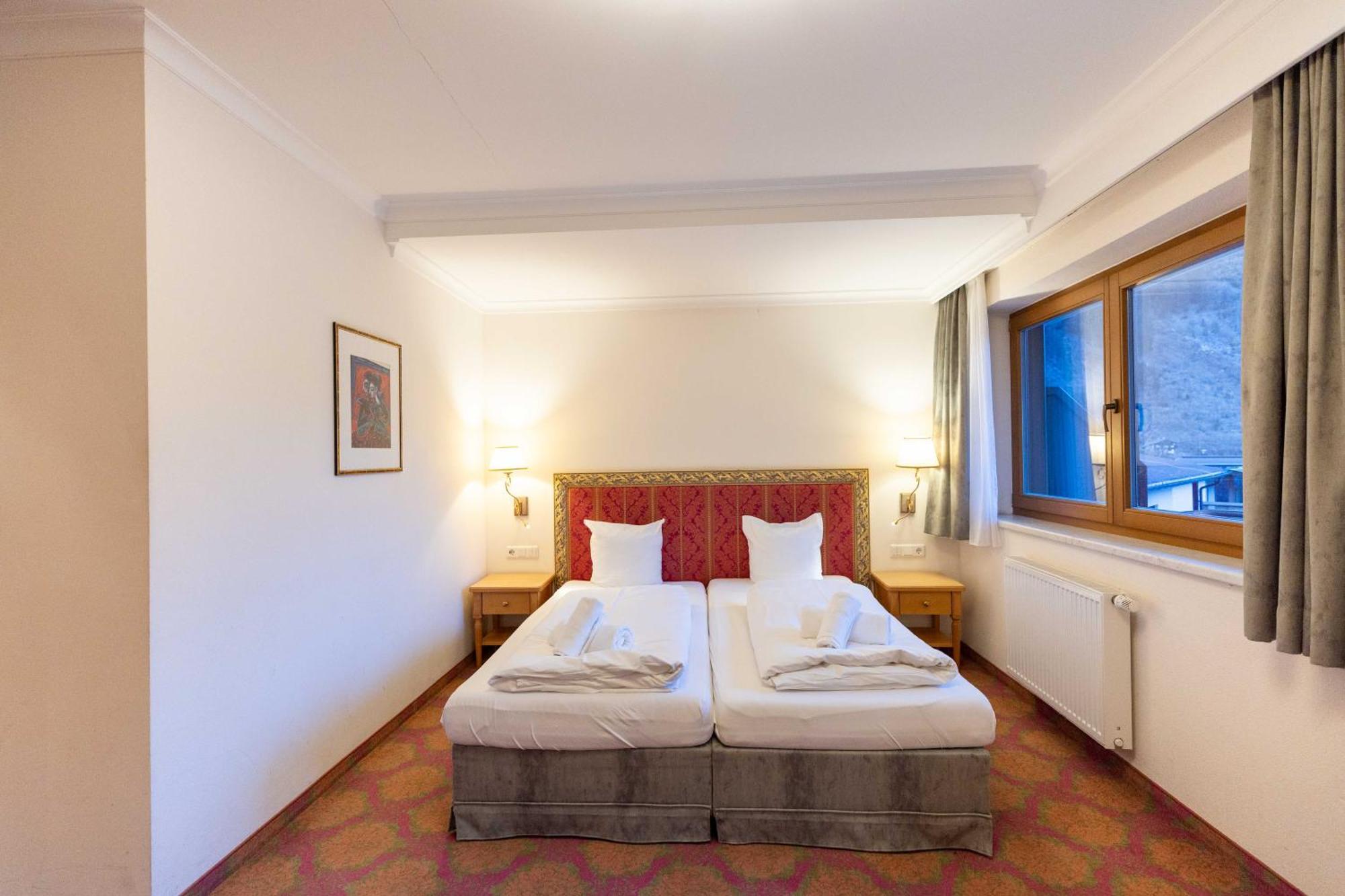 Heart Hotel Nordstern Майерхофен Екстериор снимка