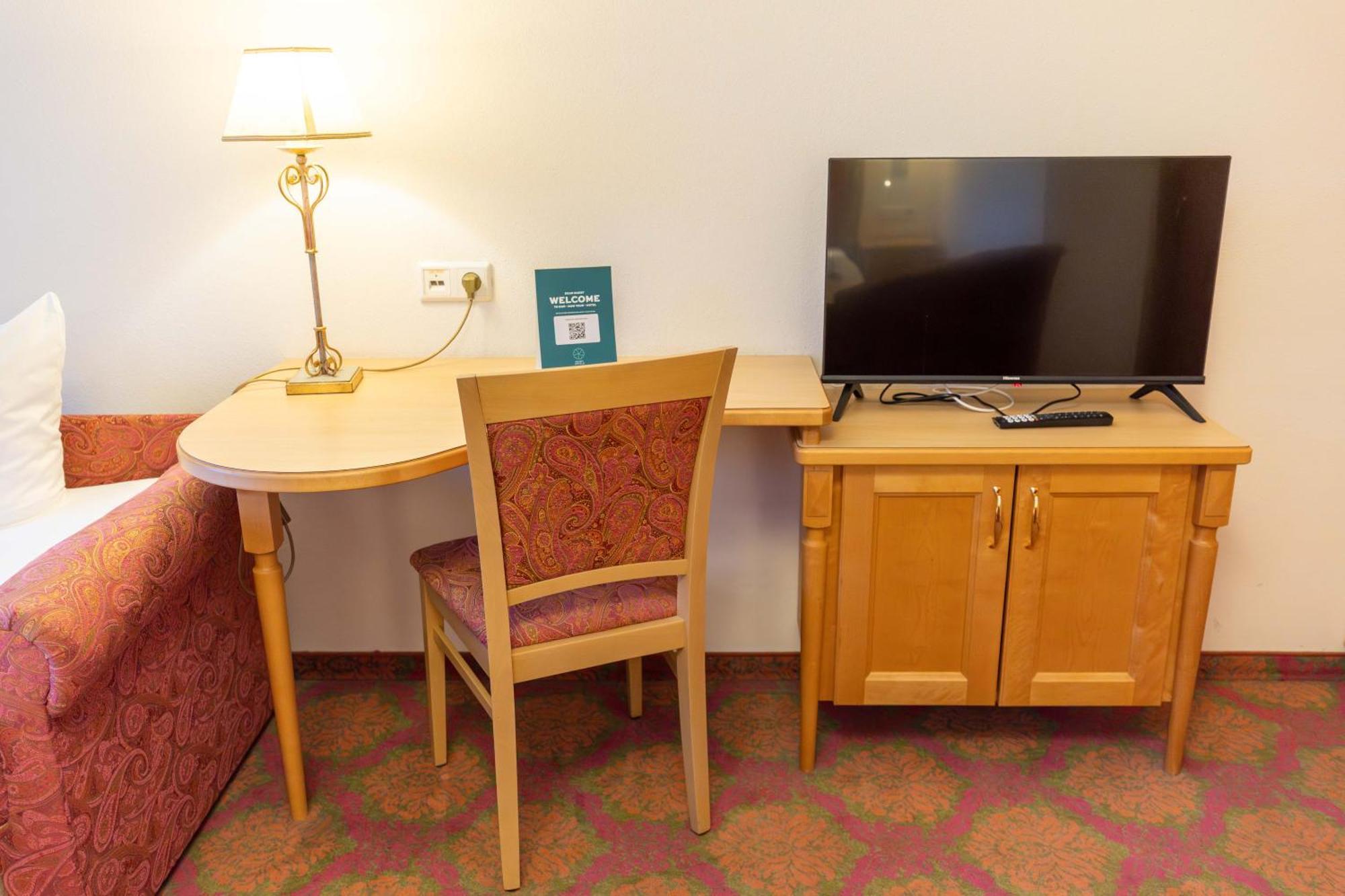 Heart Hotel Nordstern Майерхофен Екстериор снимка