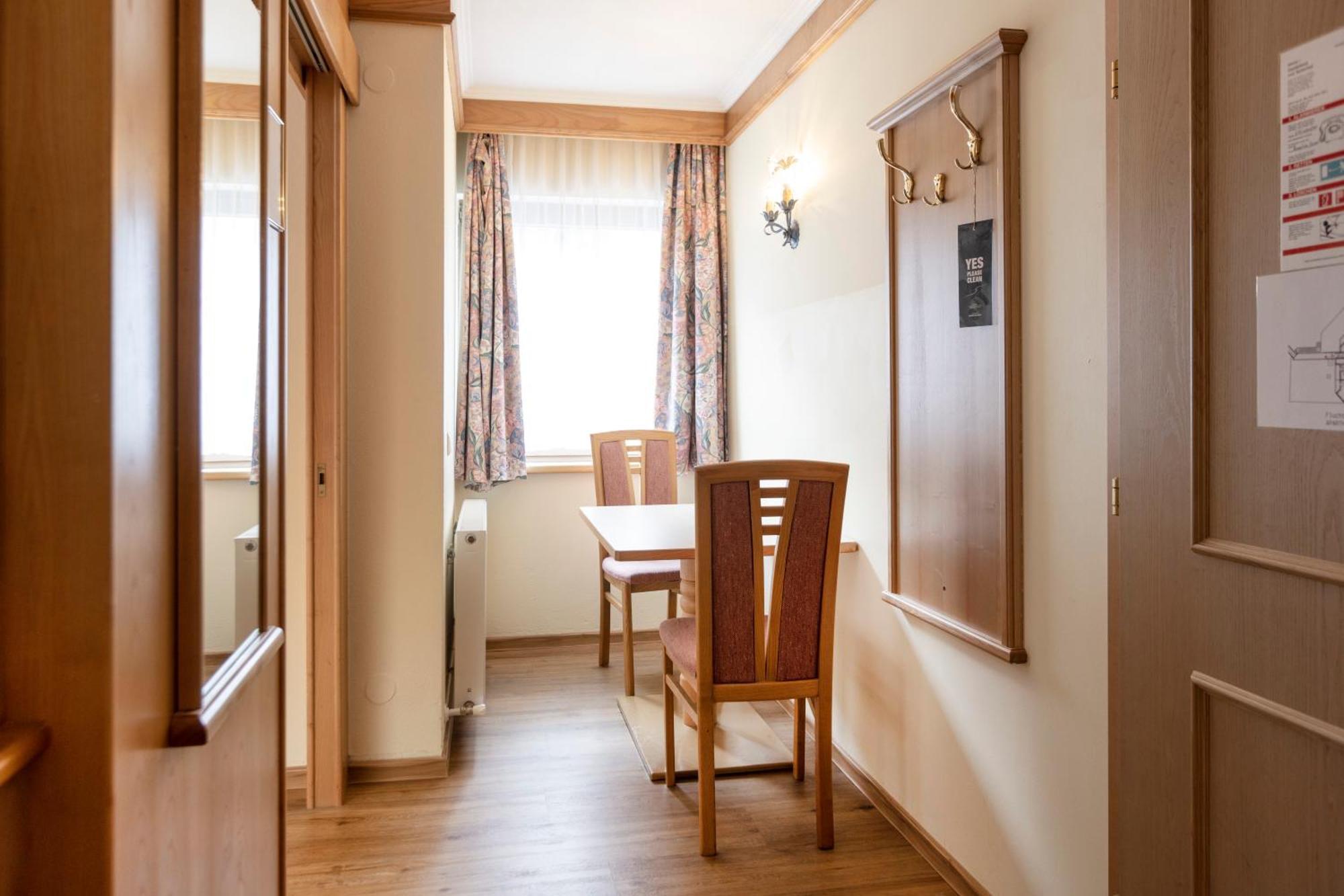 Heart Hotel Nordstern Майерхофен Екстериор снимка