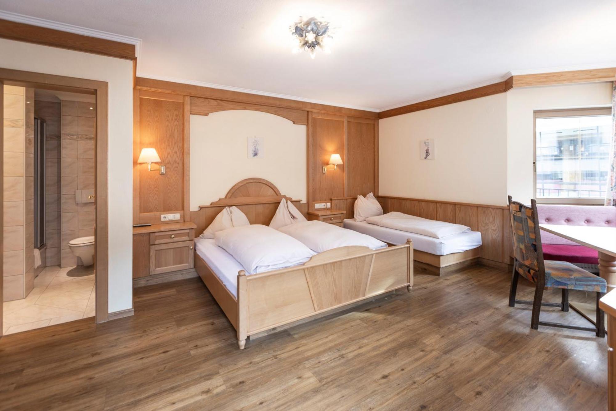 Heart Hotel Nordstern Майерхофен Екстериор снимка