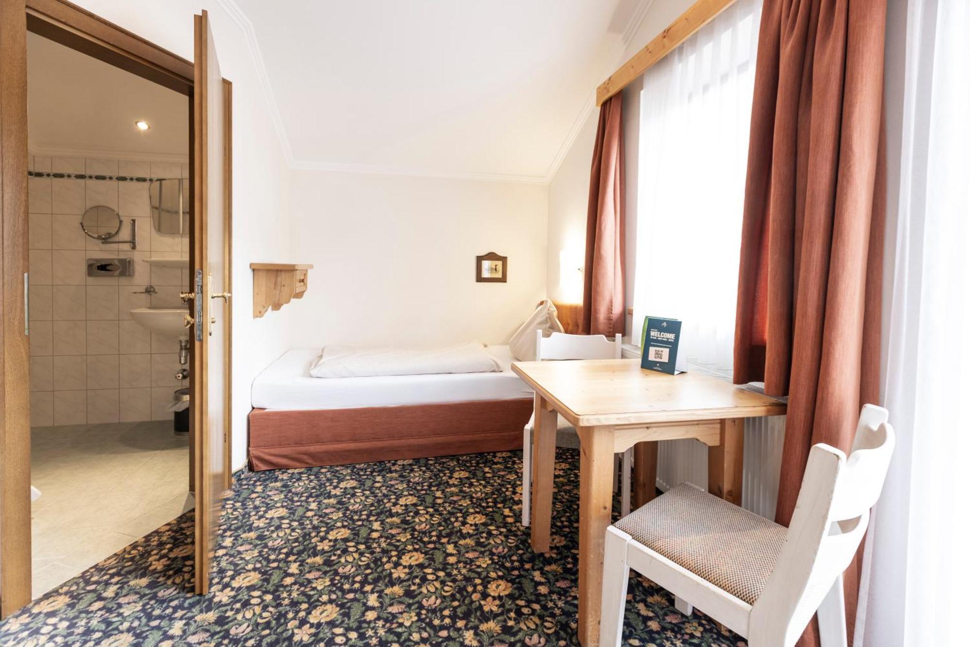 Heart Hotel Nordstern Майерхофен Екстериор снимка